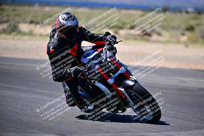 media/Mar-25-2024-Moto Forza (Mon) [[8d4319bd68]]/4-Novice Group/Session 3 (Turn 16 Inside)/